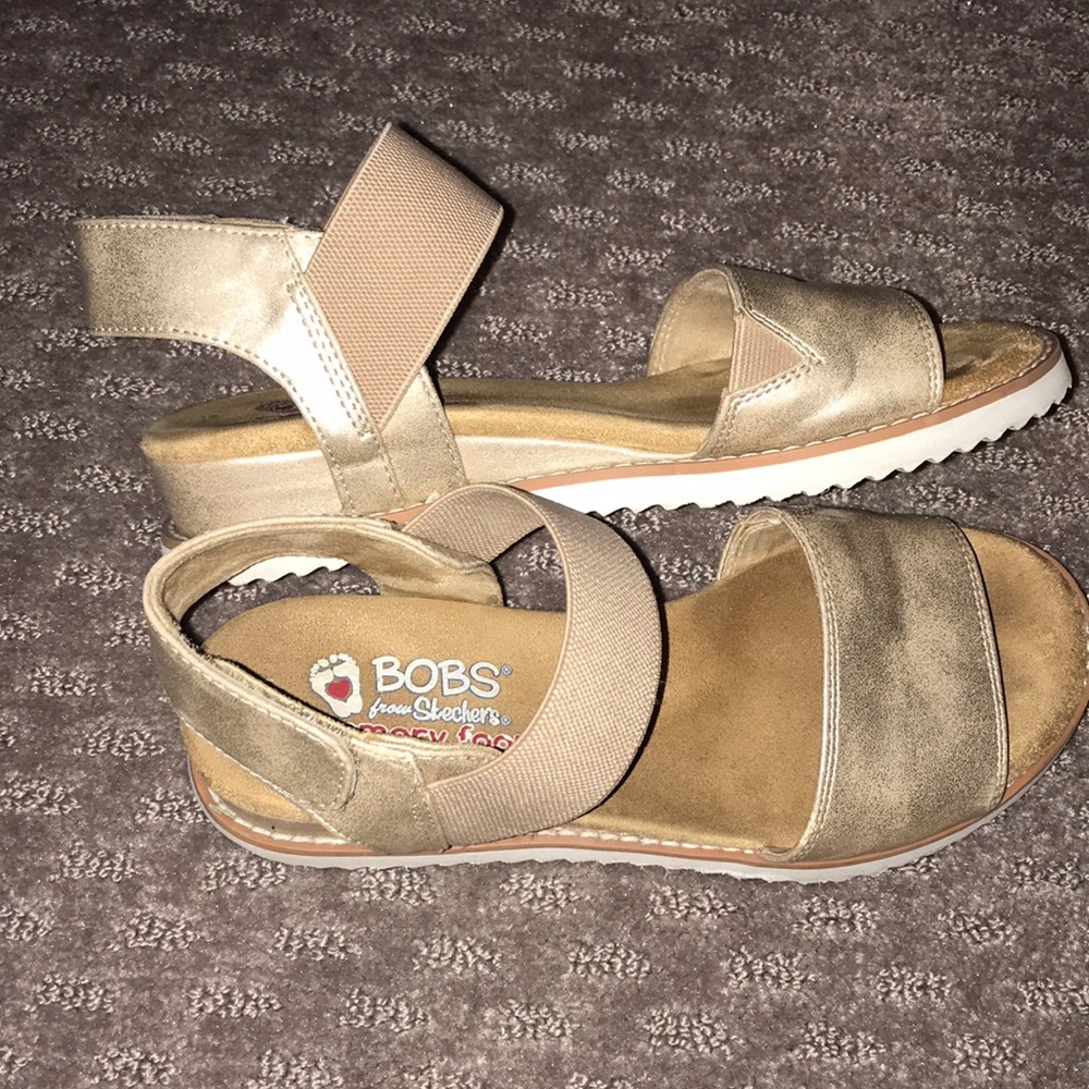 Bobs gold sandals !!